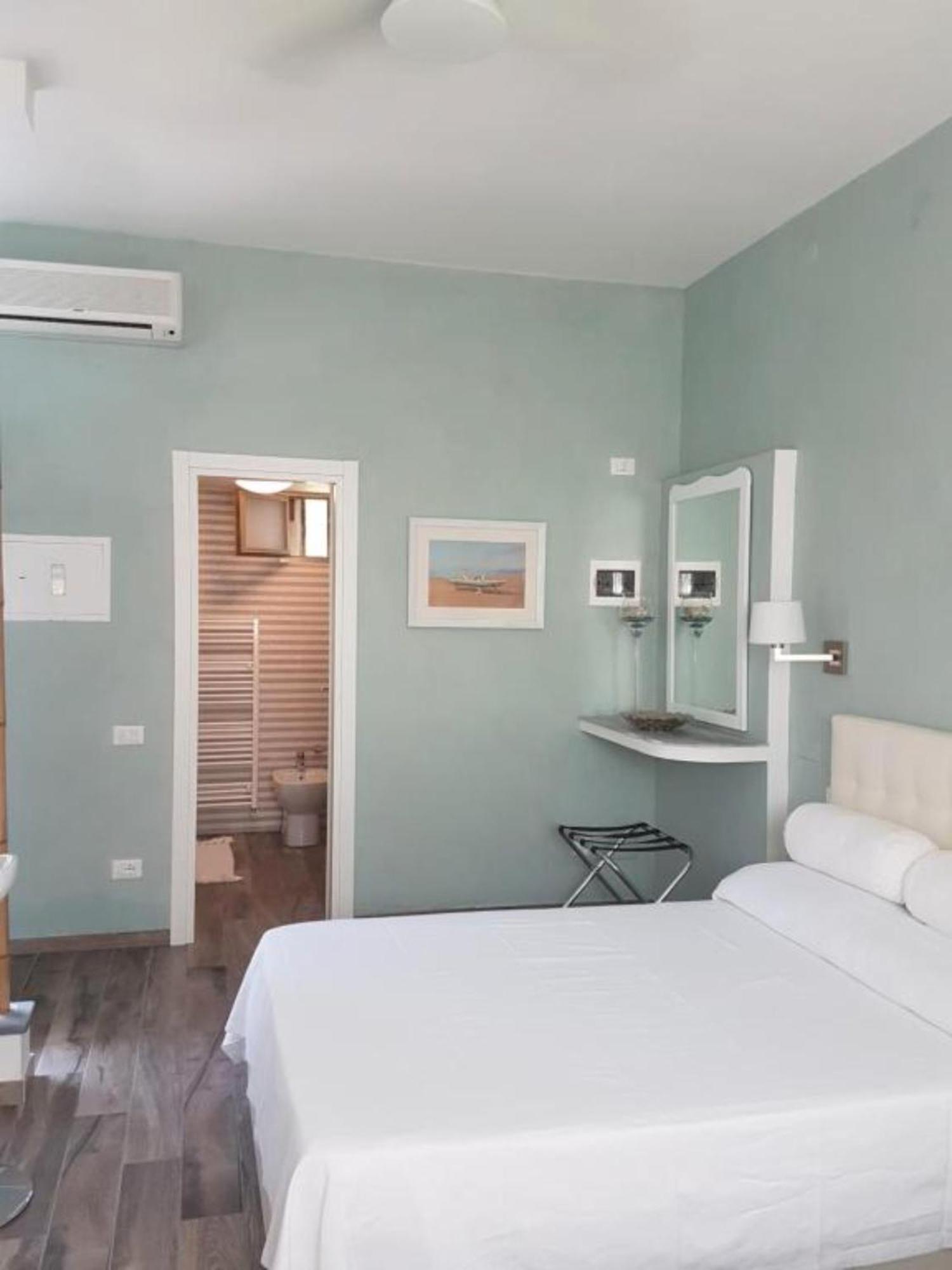 Bed And Breakfast Bagno Venezia Марина-ді-Каррара Екстер'єр фото